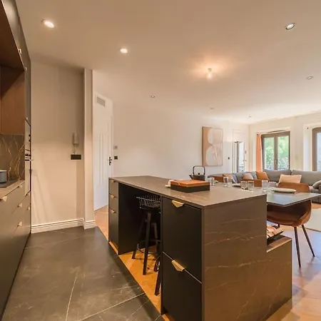 Astoria Haussmannien - De Caractere Apartmán *