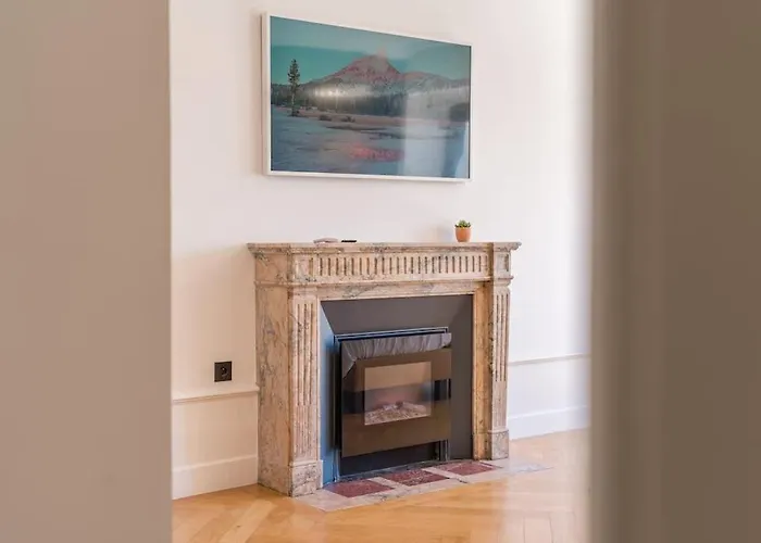 Astoria Haussmannien - De Caractere * 엑스레뱅