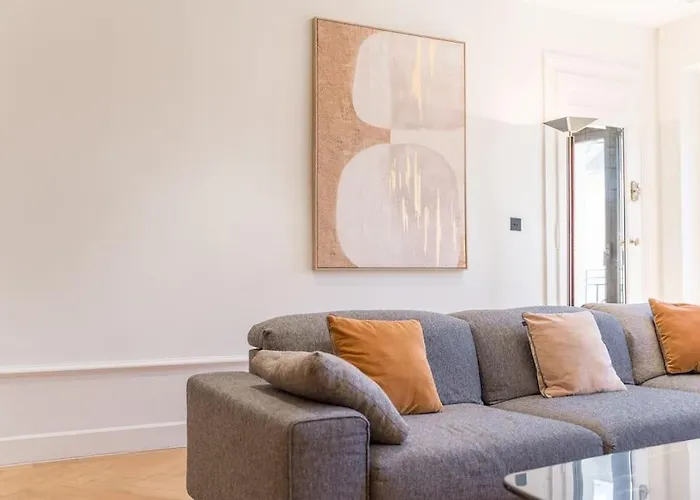 Astoria Haussmannien - De Caractere 엑스레뱅