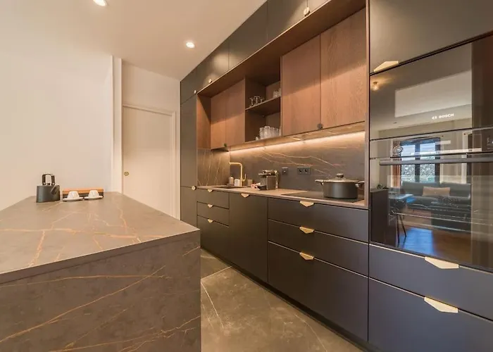 Astoria Haussmannien - De Caractère