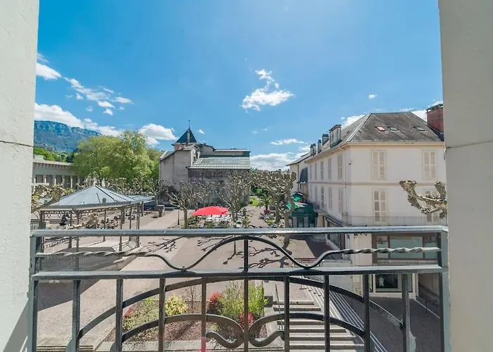 Astoria Haussmannien - De Caractère